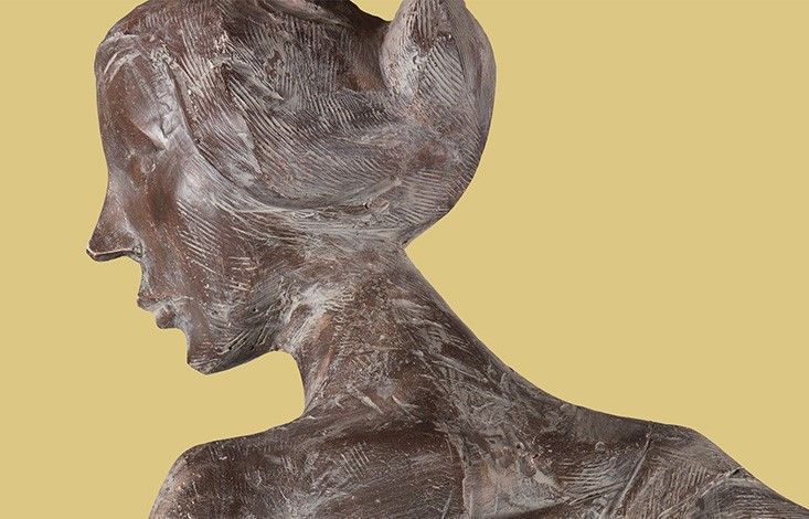 zur Vergrößerungsansicht des Bildes: Weibliche Figur in Rückenansicht, Plastik von Markus Gläser
